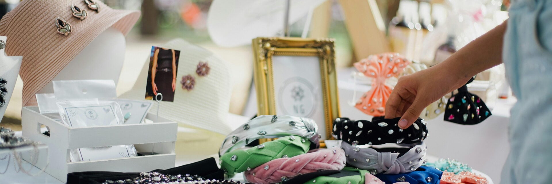 mercatino moda dettaglio