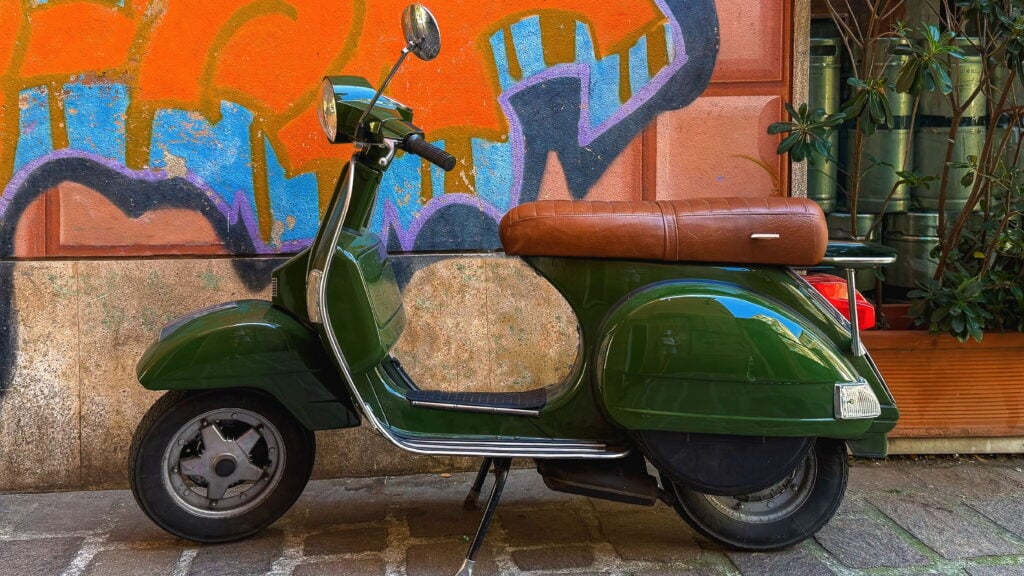Raduno Vespa DallAle Bistrot